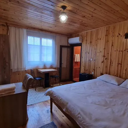 Bed & Breakfast Hayalim *