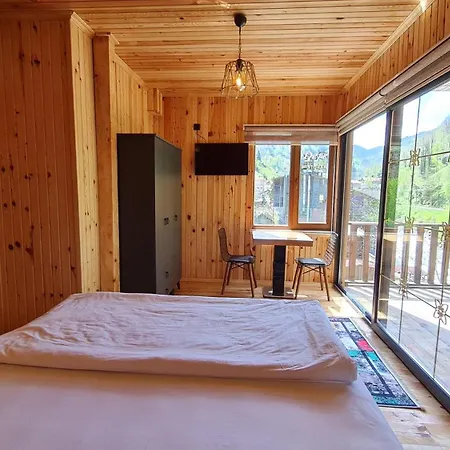 Hayalim Bed & Breakfast *